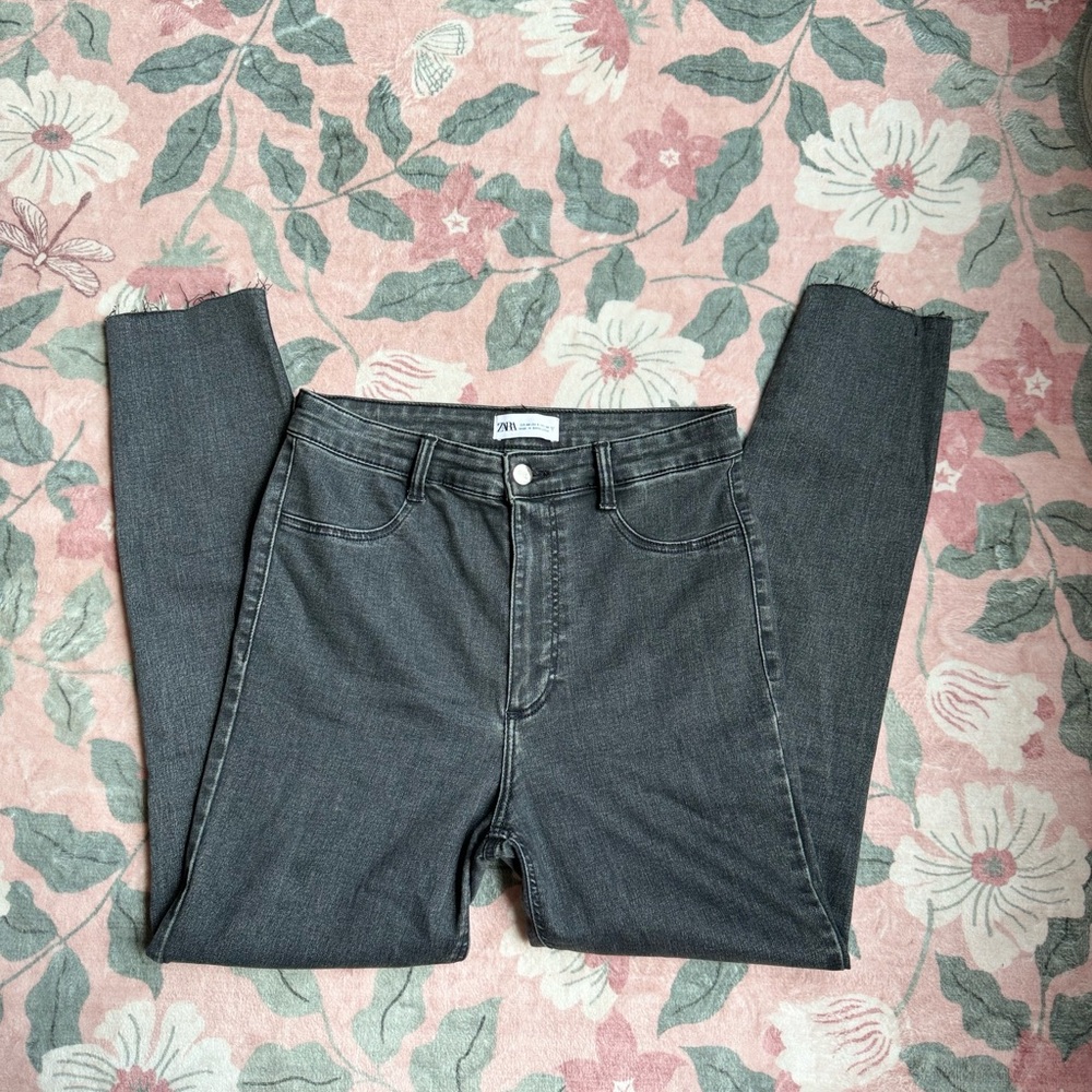 Zara Women's Charcoal Skinny Jeans